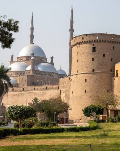 Blick auf die Zitadelle und die Alabaster-Moschee in Kairo