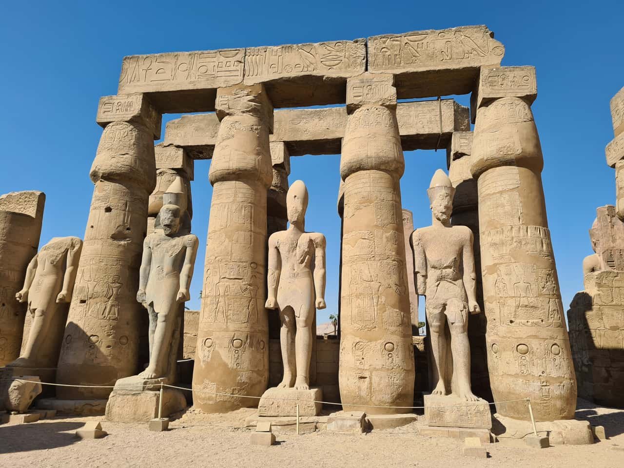 Luxor – Wo die Zeit stehen blieb: Das komplette Reiseziel im Überblick